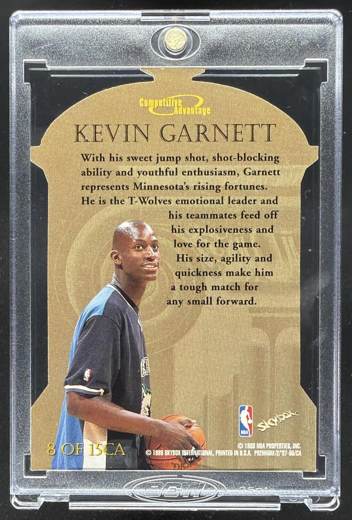 1998-99 Skybox Kevin Garnett #136 Competitive Advantage Die Cut