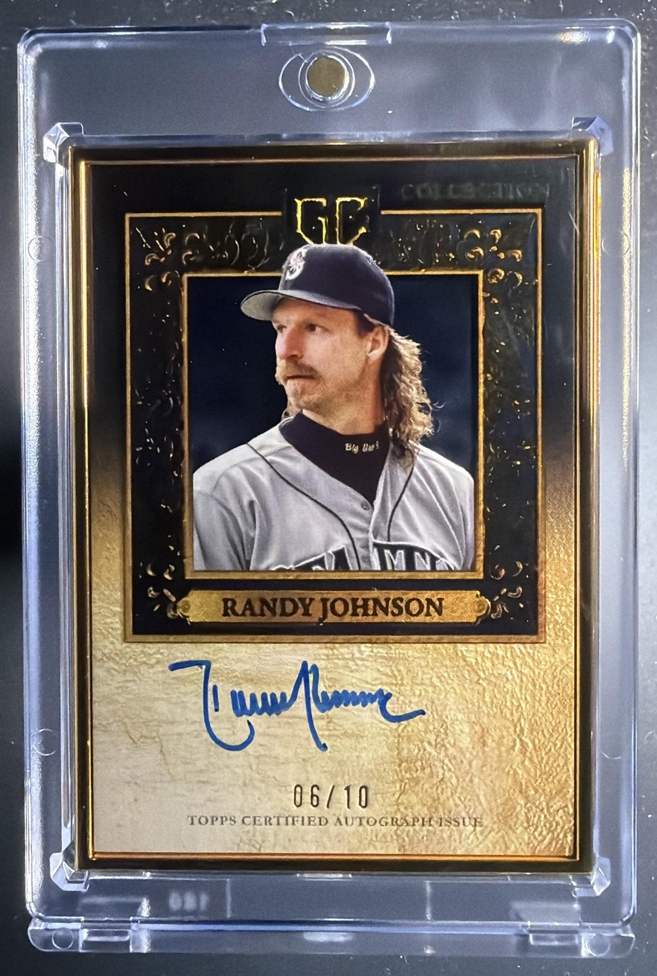 2025 Topps Gilded Collection Randy Johnson #HAFA-RJO Gold Framed Hall of Fame Auto /10