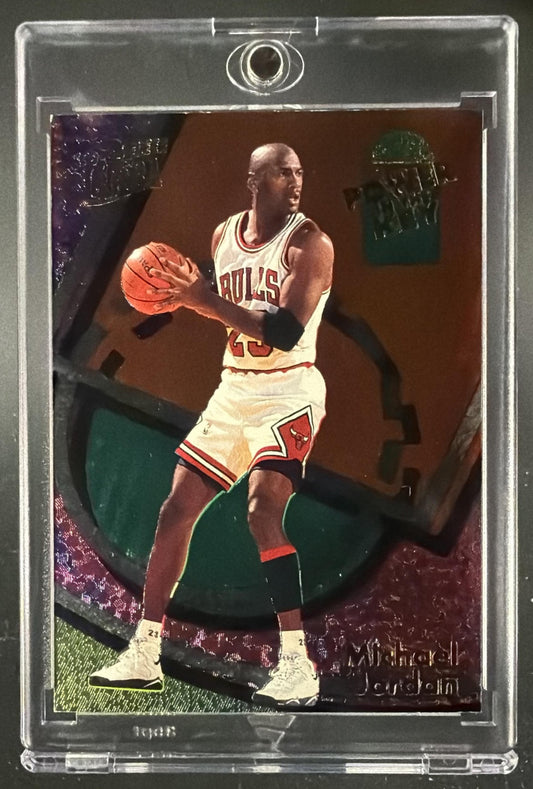 1993-94 Fleer Ultra Michael Jordan #2 Power in the Key